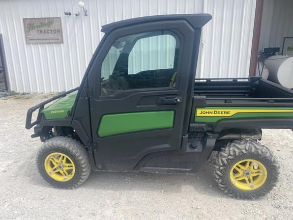 Image of John Deere XUV 835M Primary image
