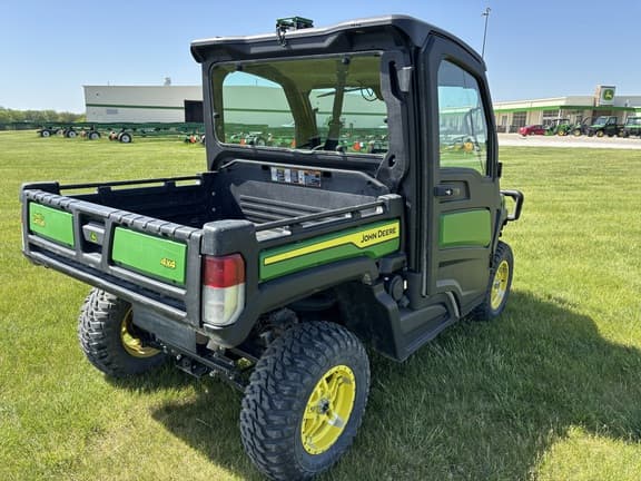 Image of John Deere XUV 835M equipment image 4