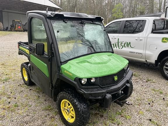 Image of John Deere XUV 835M Primary image