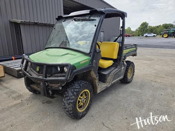 Image of John Deere XUV 835M equipment image 1