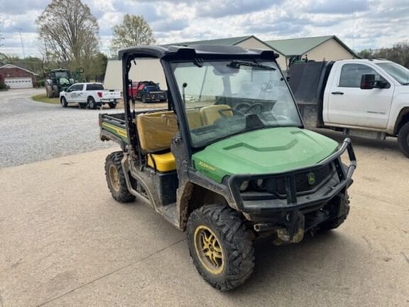 2022 John Deere XUV 835M Equipment Image0