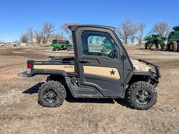 Image of John Deere XUV 835M equipment image 3