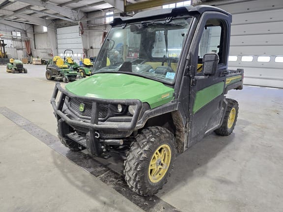 2022 John Deere XUV 835M Equipment Image0