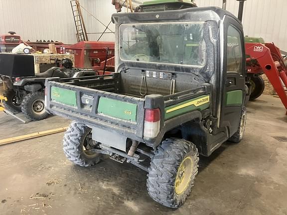 Image of John Deere XUV 835M Primary image