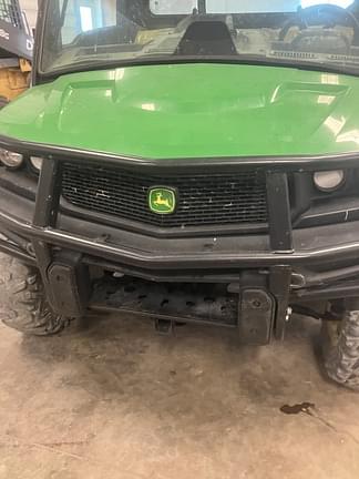 Image of John Deere XUV 835M equipment image 2