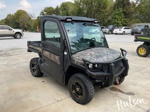 2022 John Deere XUV 835M Image