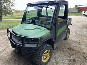 2022 John Deere XUV 835M Image