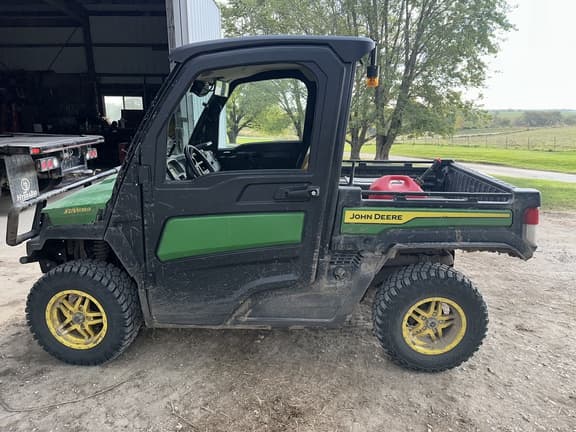 Image of John Deere XUV 835M equipment image 4