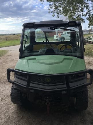 Image of John Deere XUV 835M equipment image 2