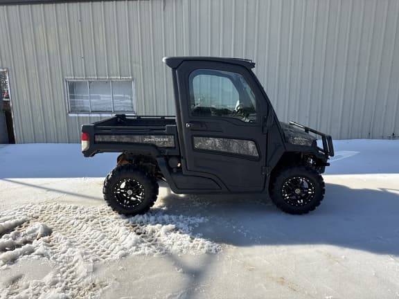 Image of John Deere XUV 835M equipment image 3