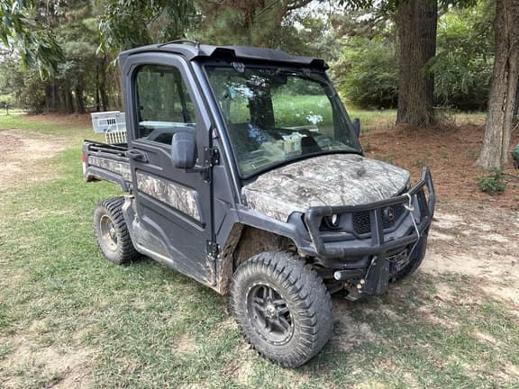 Image of John Deere XUV 835M equipment image 3