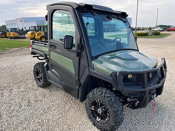 Image of John Deere XUV 835M equipment image 3