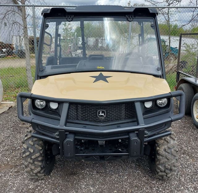 Image of John Deere XUV 835M equipment image 3