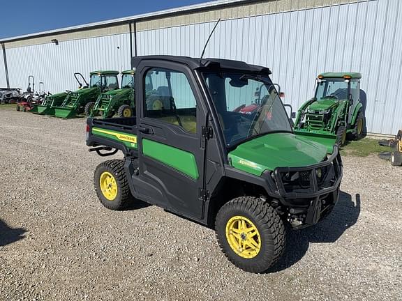 Image of John Deere XUV 835M equipment image 2