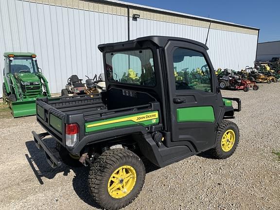 Image of John Deere XUV 835M equipment image 3