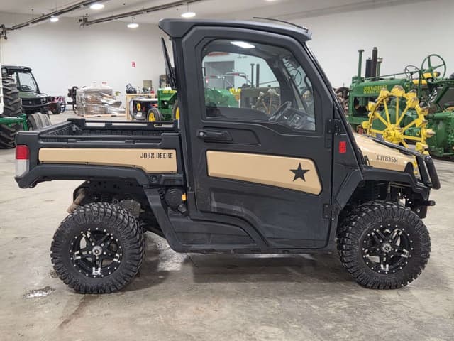 Image of John Deere XUV 835M equipment image 3