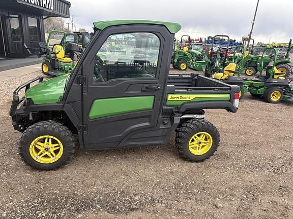 Image of John Deere XUV 835R Primary image