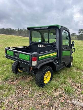 Image of John Deere XUV 835R equipment image 2