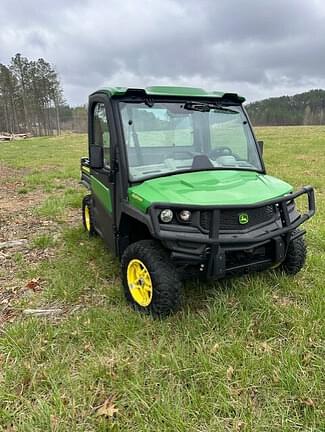 Image of John Deere XUV 835R equipment image 3