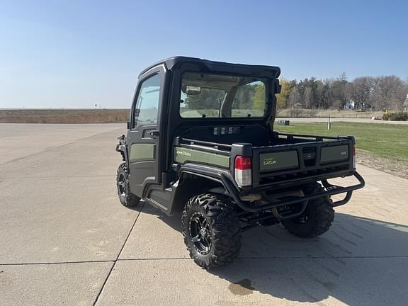Image of John Deere XUV 835R equipment image 3