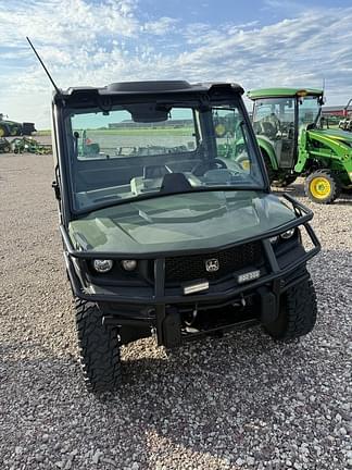 Image of John Deere XUV 835R equipment image 2