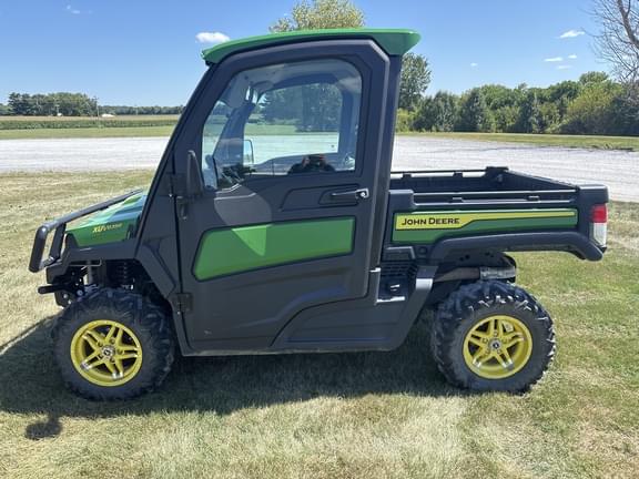 Image of John Deere XUV 835R equipment image 1
