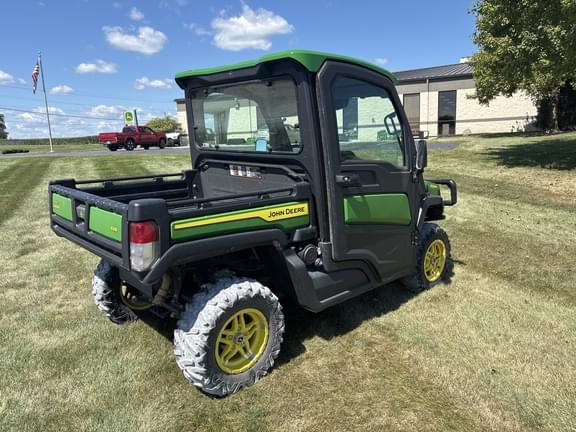Image of John Deere XUV 835R equipment image 4