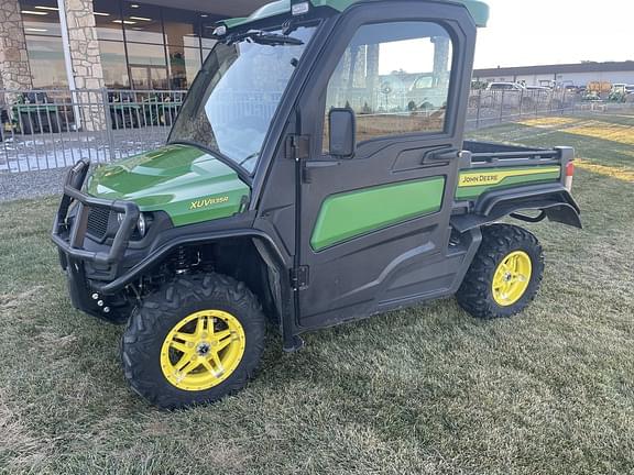 Image of John Deere XUV 835R Primary image