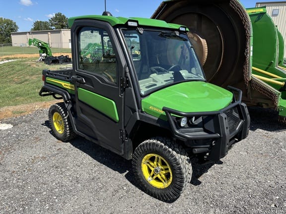 Main image John Deere XUV 835R