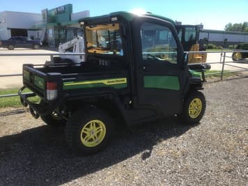 Main image John Deere XUV 835R