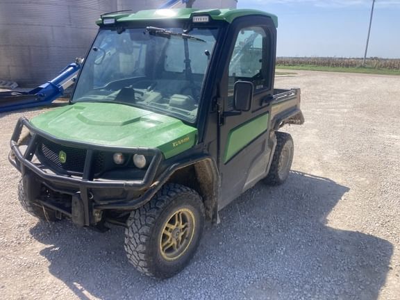 2022 John Deere XUV 835R Equipment Image0