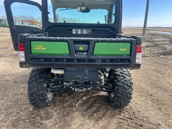 Image of John Deere XUV 835R equipment image 3