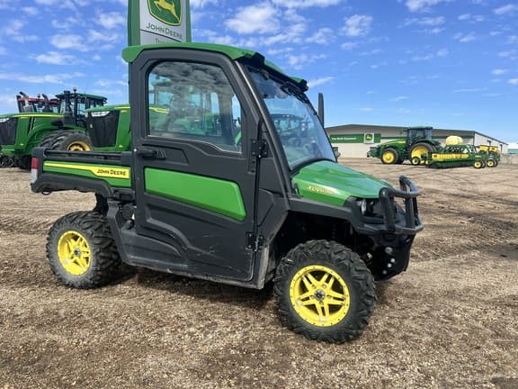 Image of John Deere XUV 835R equipment image 4