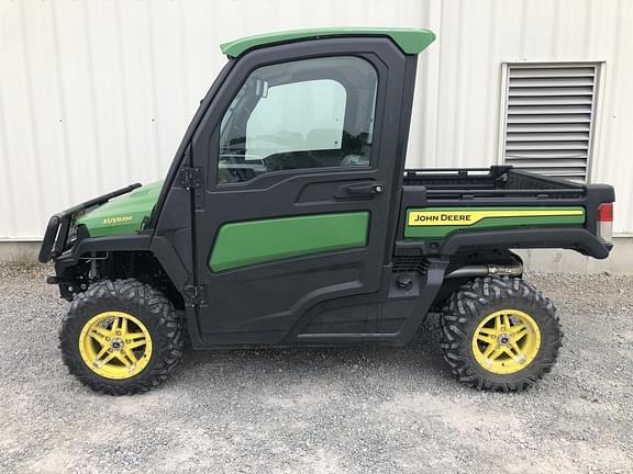 Image of John Deere XUV 835R equipment image 2