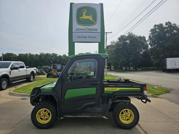Image of John Deere XUV 835R Primary image