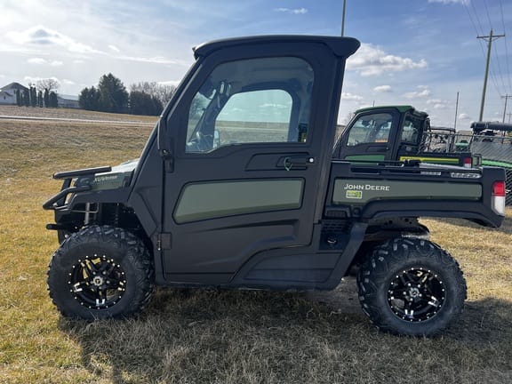 Main image John Deere XUV 835R