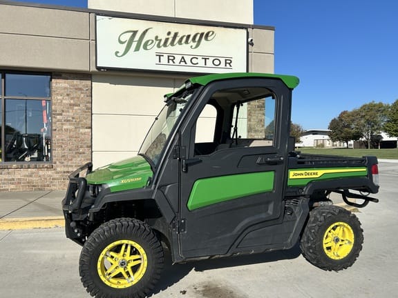 2022 John Deere XUV 835R Equipment Image0