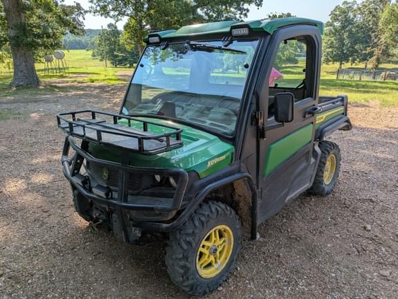 Image of John Deere XUV 835R Primary image