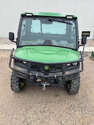 Image of John Deere XUV 835R equipment image 4