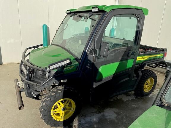 Image of John Deere XUV 835R equipment image 2