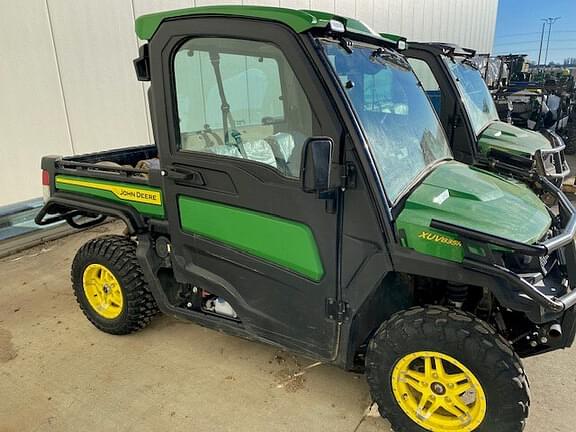 Image of John Deere XUV 835R Primary image