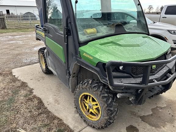 Image of John Deere XUV 835R Primary image