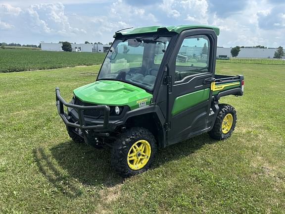 Image of John Deere XUV 835R equipment image 2