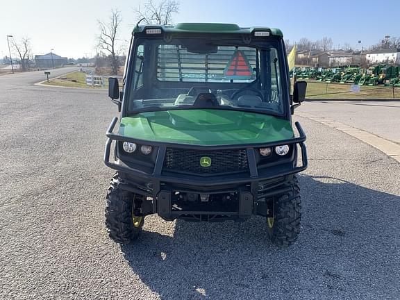 Image of John Deere XUV 835R equipment image 2