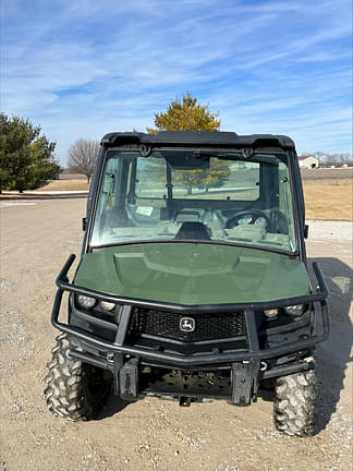 Image of John Deere XUV 835R equipment image 3