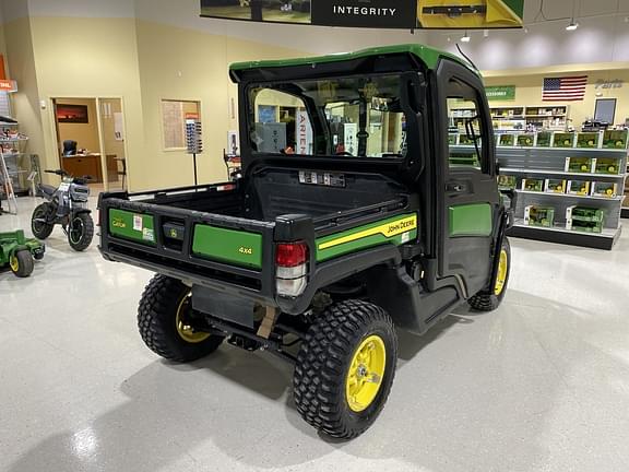 Image of John Deere XUV 835R equipment image 4
