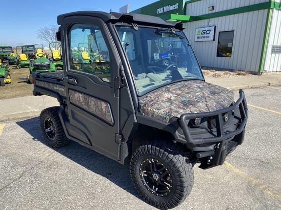 Image of John Deere XUV 835R Primary image