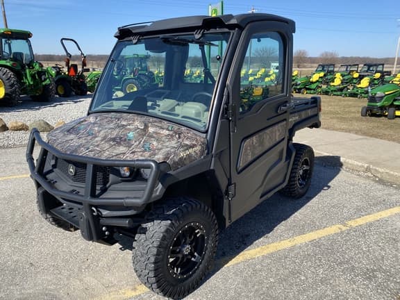 Image of John Deere XUV 835R equipment image 2