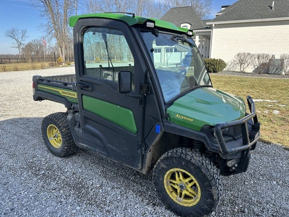 2022 John Deere XUV 835R Equipment Image0