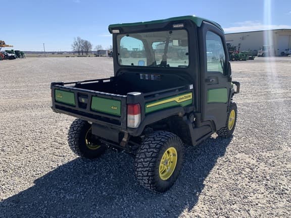 Image of John Deere XUV 835R equipment image 3